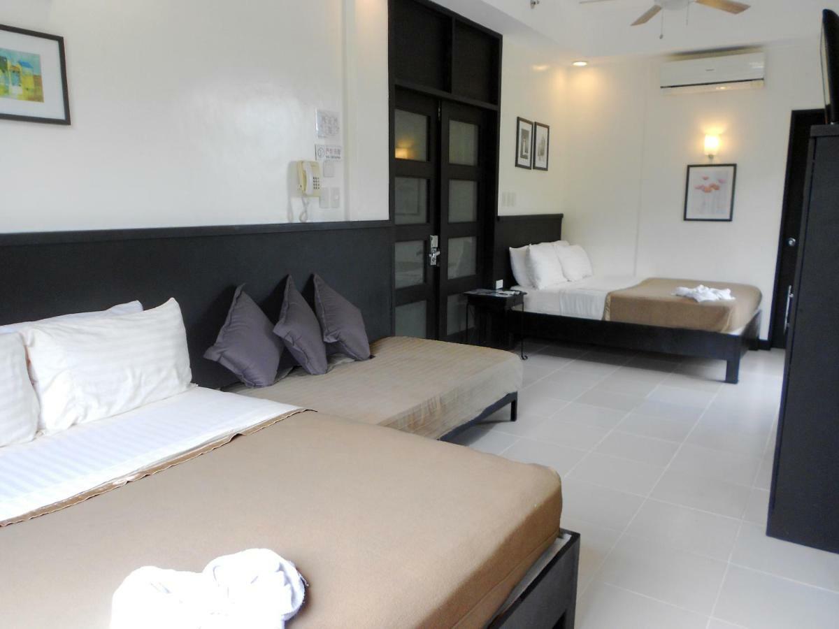 One Crescent Place Hotel Balabag  Εξωτερικό φωτογραφία